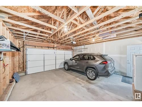 3064 Keswick Wy Sw, Edmonton, AB - Indoor Photo Showing Garage