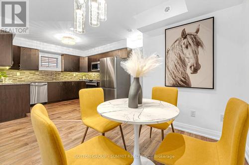 16 - 2579 Sixth Line, Oakville, ON - Indoor Photo Showing Dining Room