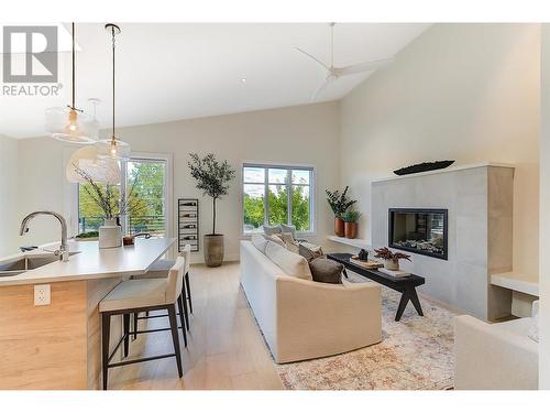 761 Barnaby Road, Kelowna, BC - Indoor Photo Showing Other Room With Fireplace