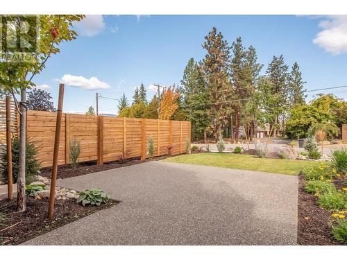 761 Barnaby Road, Kelowna, BC - Outdoor