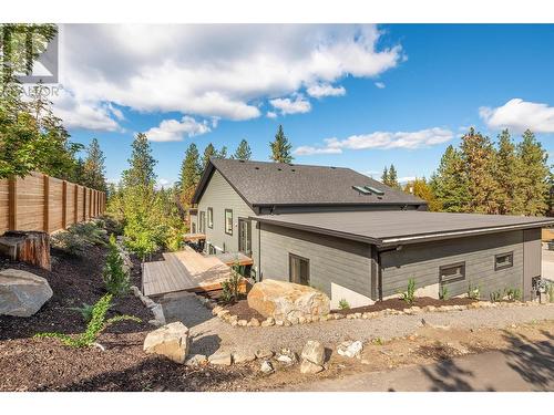 761 Barnaby Road, Kelowna, BC - Outdoor