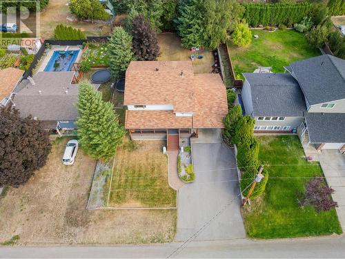 110 Cedar  Avenue, Fruitvale, BC - Outdoor With View