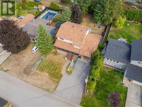 110 Cedar  Avenue, Fruitvale, BC - Outdoor With View