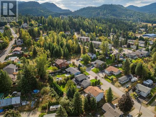 110 Cedar  Avenue, Fruitvale, BC - Outdoor With View