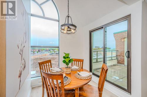 408 - 100 Bronte Road, Oakville, ON - Indoor Photo Showing Dining Room