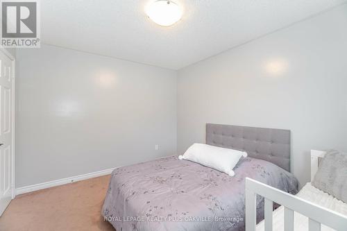 2128 Wincanton Crescent, Mississauga, ON - Indoor Photo Showing Bedroom