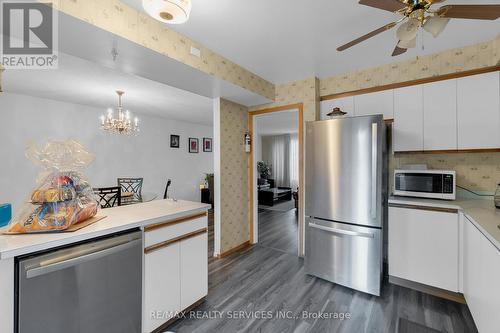 81 Glenforest Road, Brampton, ON - Indoor Photo Showing Kitchen