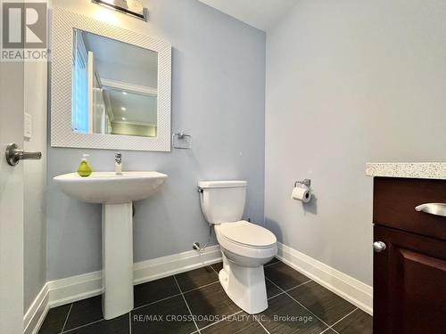 45 Plowman Lane, Richmond Hill, ON - Indoor Photo Showing Bathroom