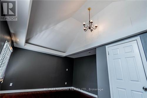 139 Pleasant Avenue, St. Catharines, ON - Indoor Photo Showing Other Room