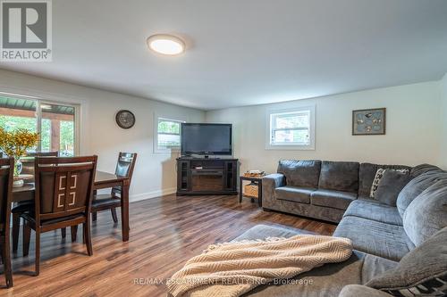 11582 Highway 3, Port Colborne, ON - Indoor Photo Showing Living Room