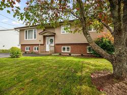 69 Briarwood Drive  Eastern Passage, NS B3G 1B9