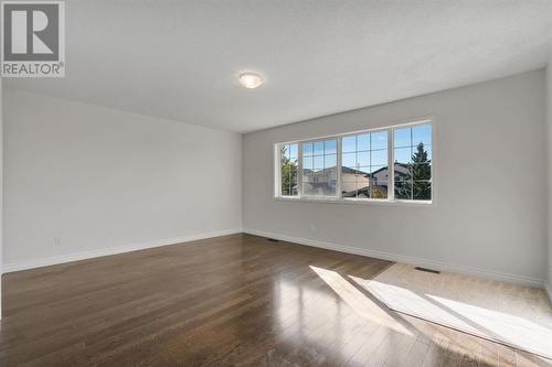 24 Tuscarora Place Nw, Calgary, AB - Indoor Photo Showing Other Room