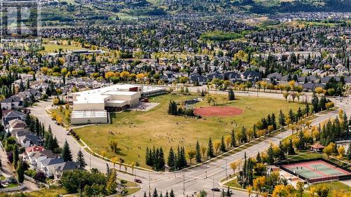 24 Tuscarora Place Nw, Calgary, AB - Outdoor With View