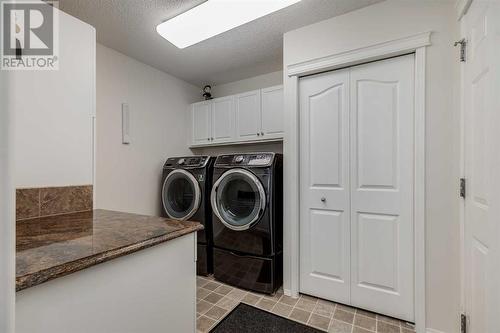 110 Citadel Meadow Bay Nw, Calgary, AB - Indoor Photo Showing Laundry Room