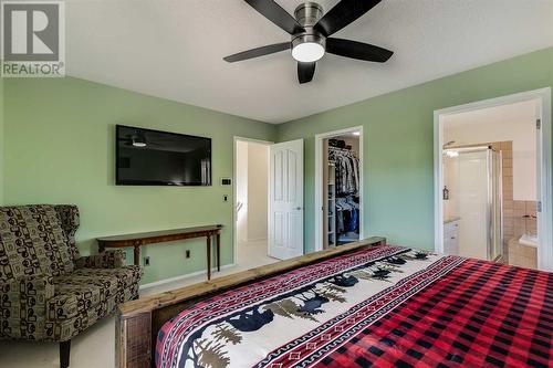 110 Citadel Meadow Bay Nw, Calgary, AB - Indoor Photo Showing Bedroom