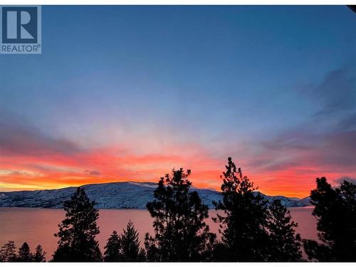 5843 Somerset Avenue, Peachland, BC - Outdoor With View