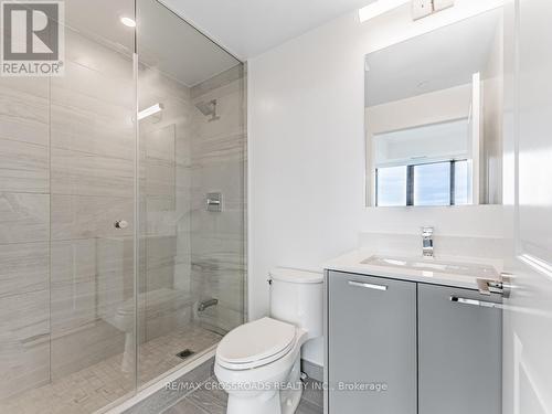 605 - 120 Eagle Rock Way, Vaughan, ON - Indoor Photo Showing Bathroom