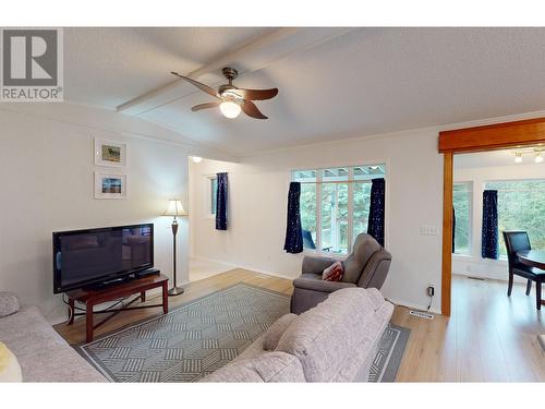 4632 Quesnel-Hydraulic Road, Quesnel, BC - Indoor Photo Showing Living Room