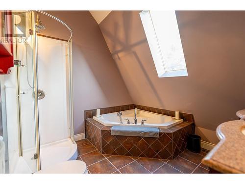 12860 Bowan Road, Prince George, BC - Indoor Photo Showing Bathroom