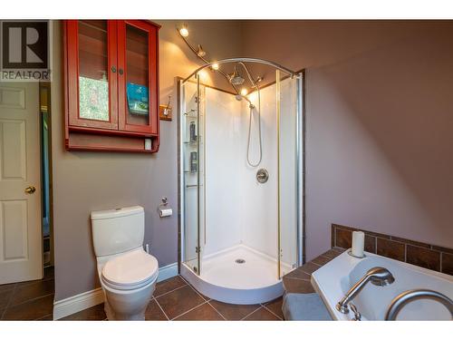 12860 Bowan Road, Prince George, BC - Indoor Photo Showing Bathroom