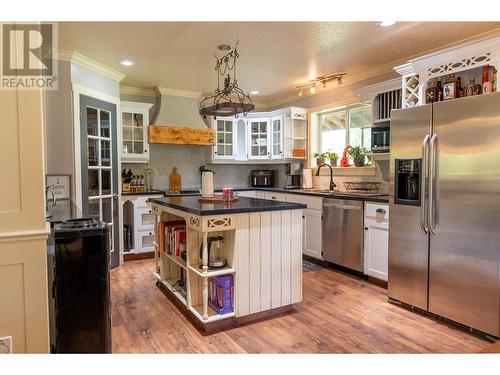 12860 Bowan Road, Prince George, BC - Indoor Photo Showing Kitchen