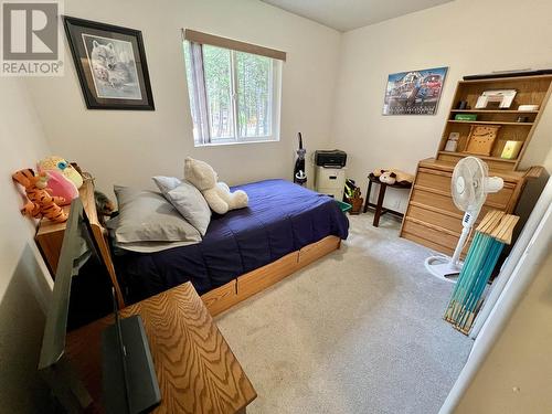 4837 Gloinnzun Drive, 108 Mile Ranch, BC - Indoor Photo Showing Bedroom