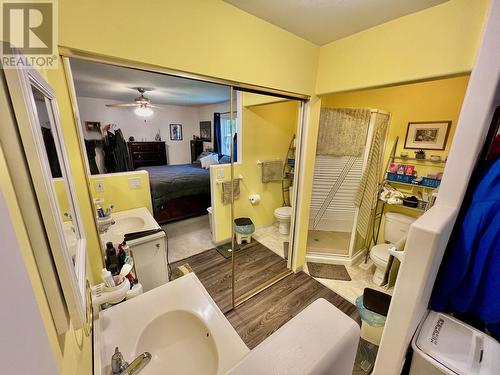 4837 Gloinnzun Drive, 108 Mile Ranch, BC - Indoor Photo Showing Bathroom