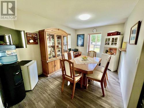 4837 Gloinnzun Drive, 108 Mile Ranch, BC - Indoor Photo Showing Dining Room