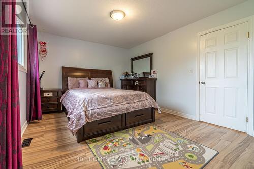 551 Ontario Street N, Woodstock, ON - Indoor Photo Showing Bedroom