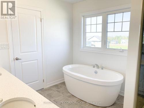 159 Fenchurch Manor, Barrie, ON - Indoor Photo Showing Bathroom