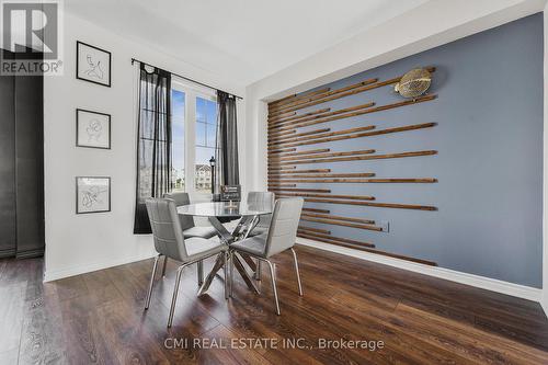 197 Village Gate Drive, Wasaga Beach, ON - Indoor Photo Showing Dining Room