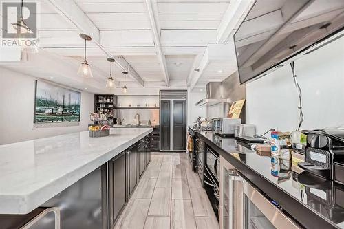 203, 1117 1 Street Sw, Calgary, AB - Indoor Photo Showing Kitchen With Upgraded Kitchen