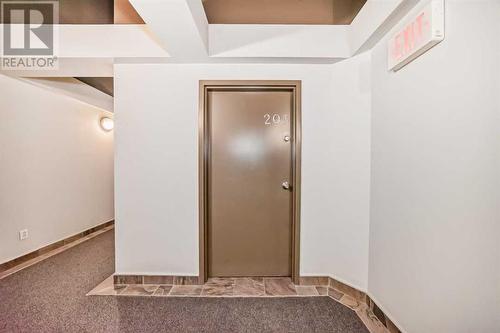 203, 1117 1 Street Sw, Calgary, AB - Indoor Photo Showing Other Room