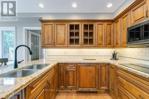 3538 Kingbird Court, Mississauga, ON - Indoor Photo Showing Kitchen With Double Sink