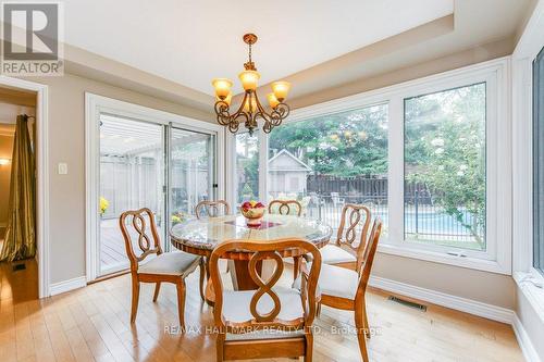 3538 Kingbird Court, Mississauga, ON - Indoor Photo Showing Dining Room