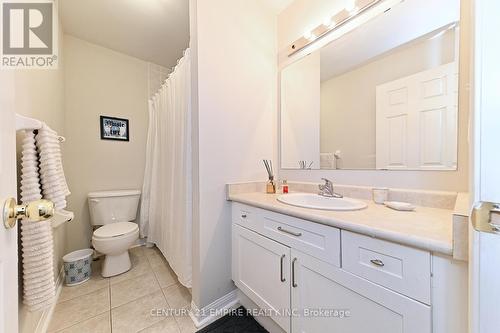 25 Owlridge Drive, Brampton, ON - Indoor Photo Showing Bathroom