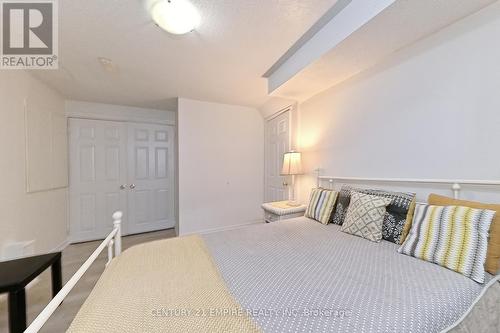 25 Owlridge Drive, Brampton, ON - Indoor Photo Showing Bedroom