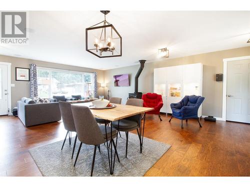 343 Pearkes Drive, Revelstoke, BC - Indoor Photo Showing Dining Room