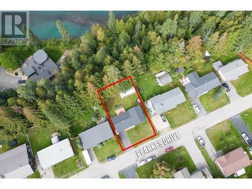 343 Pearkes Drive, Revelstoke, BC - 