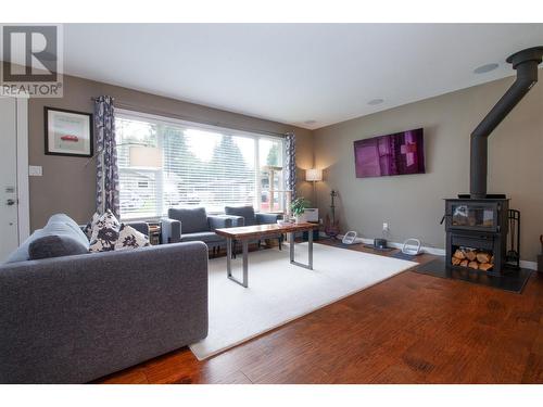 343 Pearkes Drive, Revelstoke, BC - Indoor