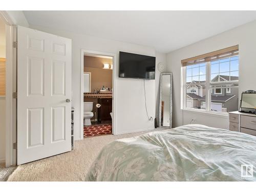 3607 13 St Nw, Edmonton, AB - Indoor Photo Showing Bedroom