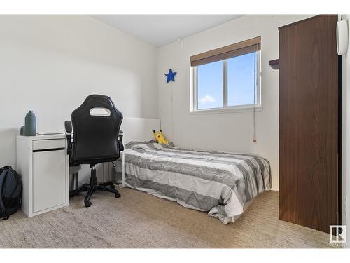 3607 13 St Nw, Edmonton, AB - Indoor Photo Showing Bedroom