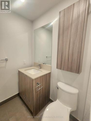 107 - 4130 Parkside Village Drive, Mississauga, ON - Indoor Photo Showing Bathroom