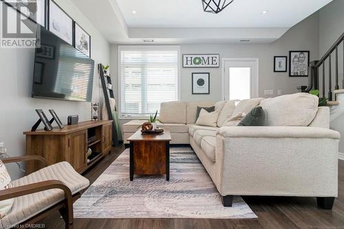 5030 Corporate Drive Unit# 1, Burlington, ON - Indoor Photo Showing Living Room