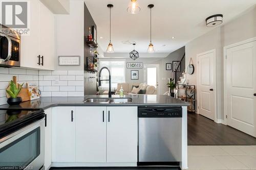 5030 Corporate Drive Unit# 1, Burlington, ON - Indoor Photo Showing Kitchen With Double Sink With Upgraded Kitchen