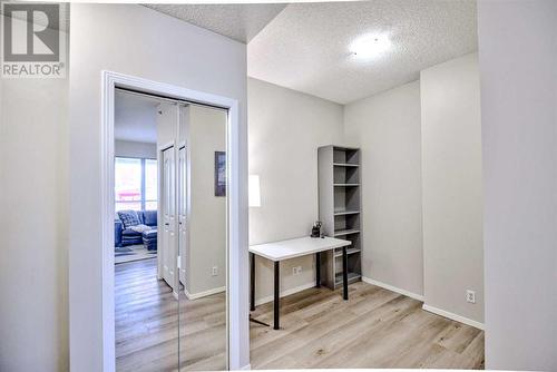 309, 1053 10 Street Sw, Calgary, AB - Indoor Photo Showing Other Room