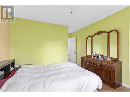 2125 Burtch Road, Kelowna, BC - Indoor Photo Showing Bedroom