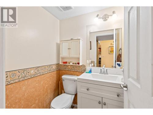 2125 Burtch Road, Kelowna, BC - Indoor Photo Showing Bathroom