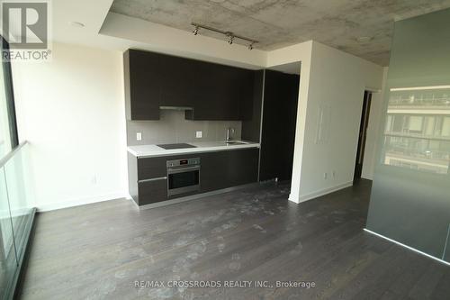 720 - 629 King Street W, Toronto, ON - Indoor Photo Showing Kitchen