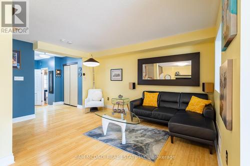 119 - 5260 Mcfarren Boulevard, Mississauga, ON - Indoor Photo Showing Living Room